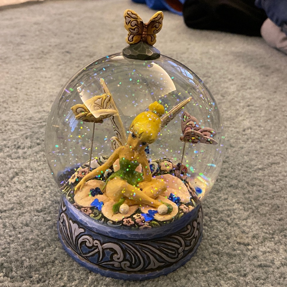 Tinker bell snow globe